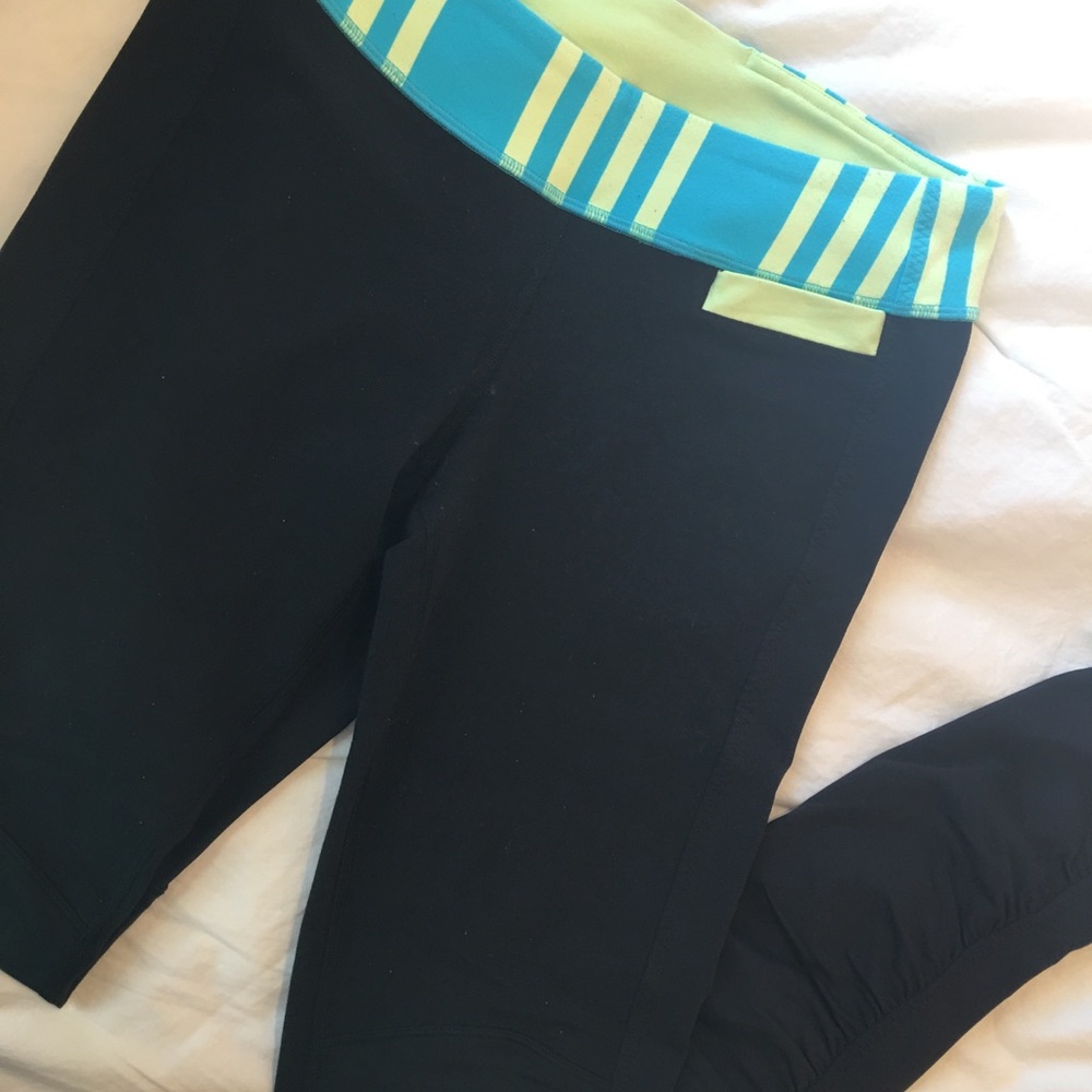 COPY - Ivivva ruffled ankle leggings